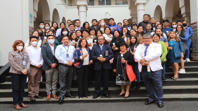 FOTO GRUPAL DE LA CEREMONIA