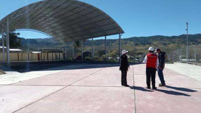 Contraloría identificó ocho funcionarios como responsables de complejo deportivo inconcluso en Lucanas
