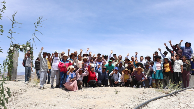 Inauguración del sistema de riego por aspersión Los Tres Valles de Tambillo.