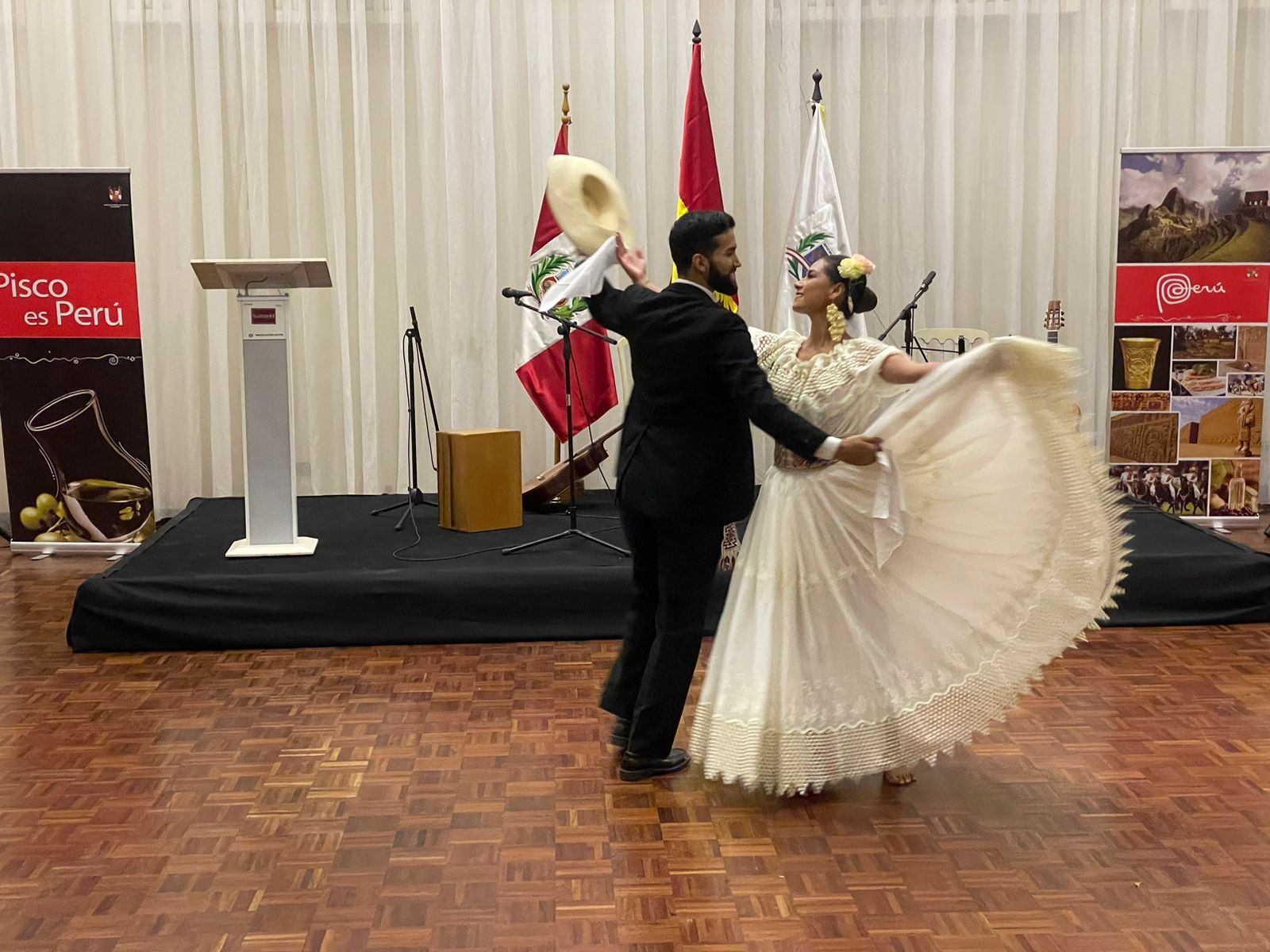 chicherías