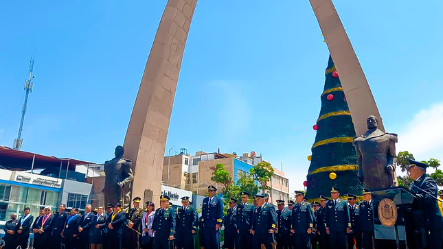 Actos protocolares fueron en el Paseo Cívico. 