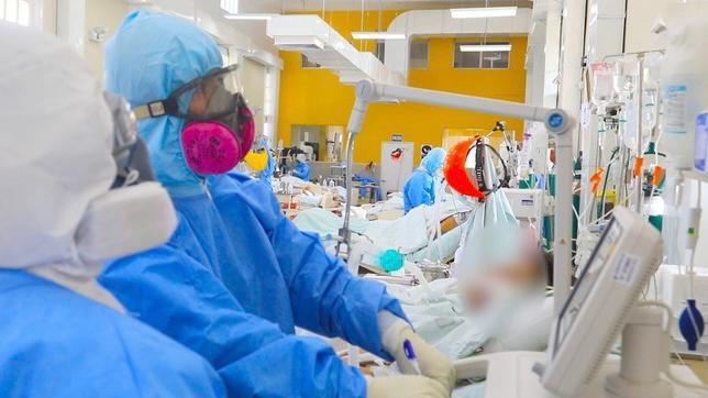 Minsa mayoría de hospitalizados no cuenta con vacuna contra la covid-19