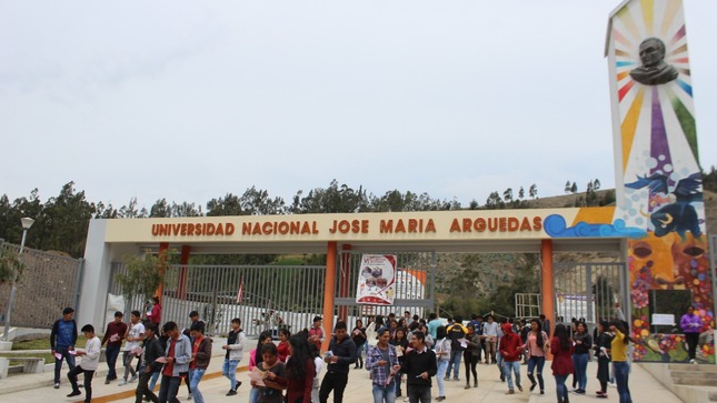 Frontis de la Universidad Nacional José María Arguedas de Apurímac