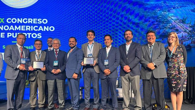 Terminales portuarios peruanos recibieron premio de la CIP-OEA y la AAPA por sus buenas prácticas en el sector