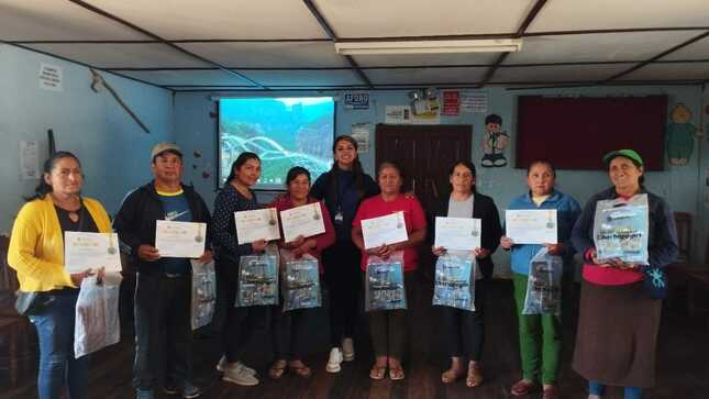 Cuarta  capacitación a la Asociación de Emprendedores de Turismo Comunitario Rural - Yálape Levanto (Asetuy - Levanto)