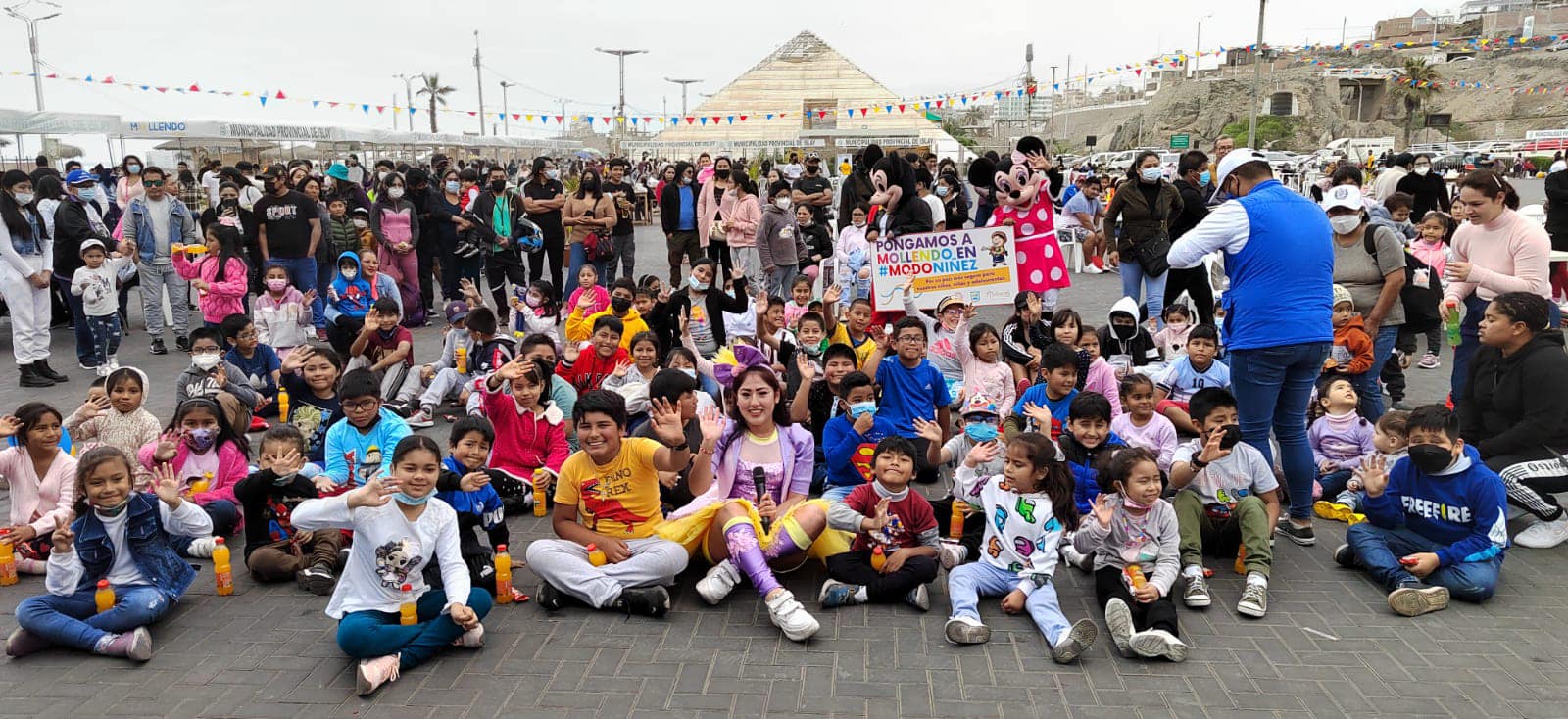 fotografía de niños en feria expojuventud