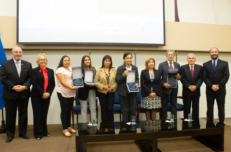 Gremio de Turismo entrega reconocimiento a la doctora Ruth Shady