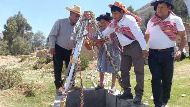 Primera piedra.