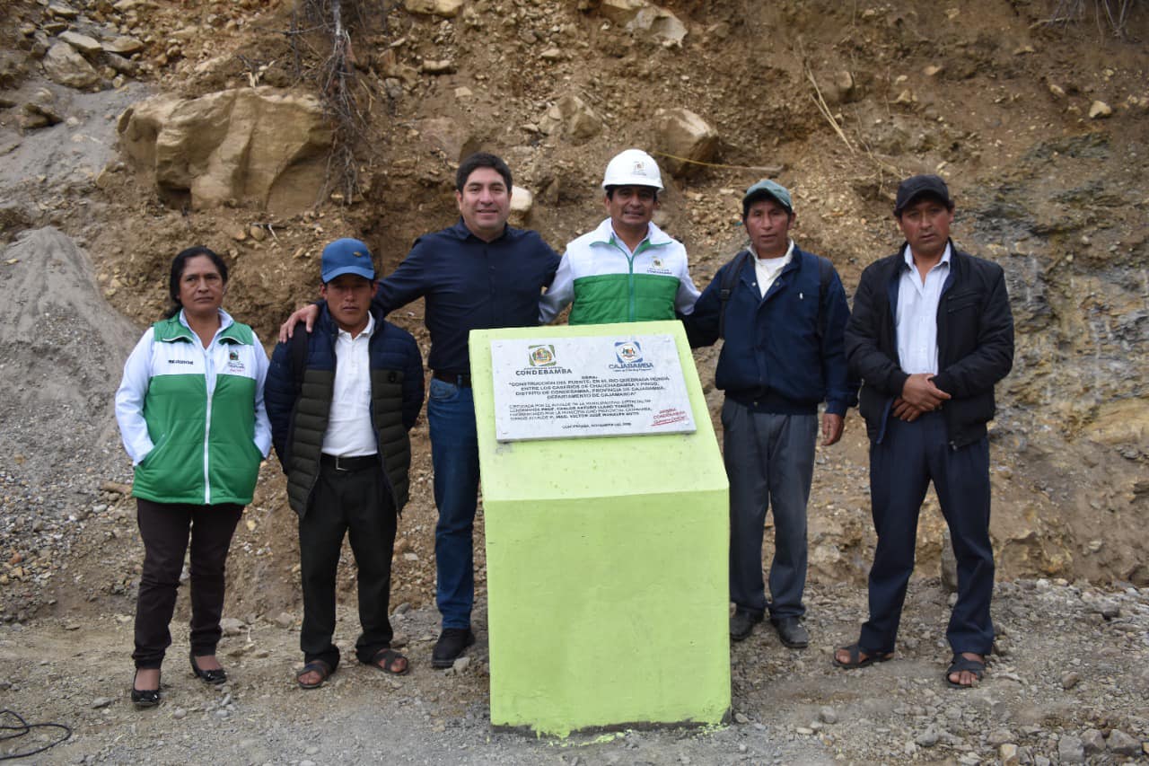 Se inauguró puente en Río Quebrada Honda