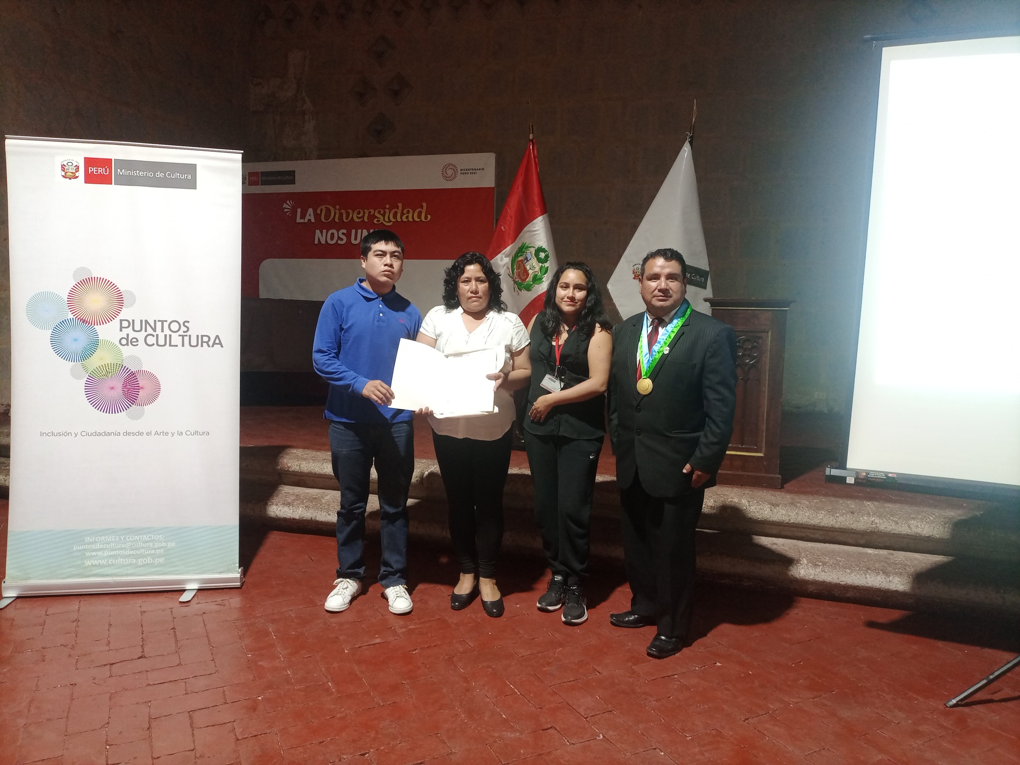 Reconocimiento a organizaciones de la provincia de Cajabamba.