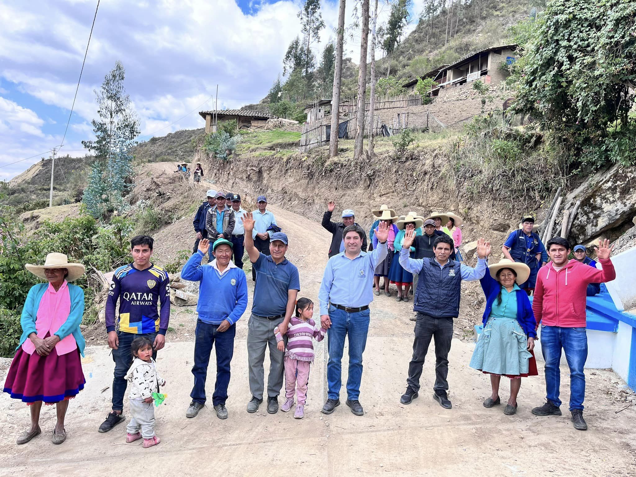 Apertura de cerca de tres kilómetros de carretera en la localidad de Chillacanday. 