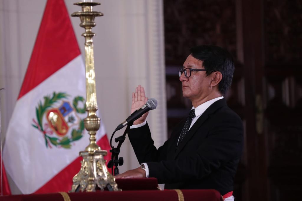 Jair Pérez Brañez juramenta como ministro de Cultura