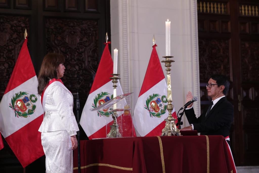 Jair Pérez Brañez juramenta como ministro de Cultura