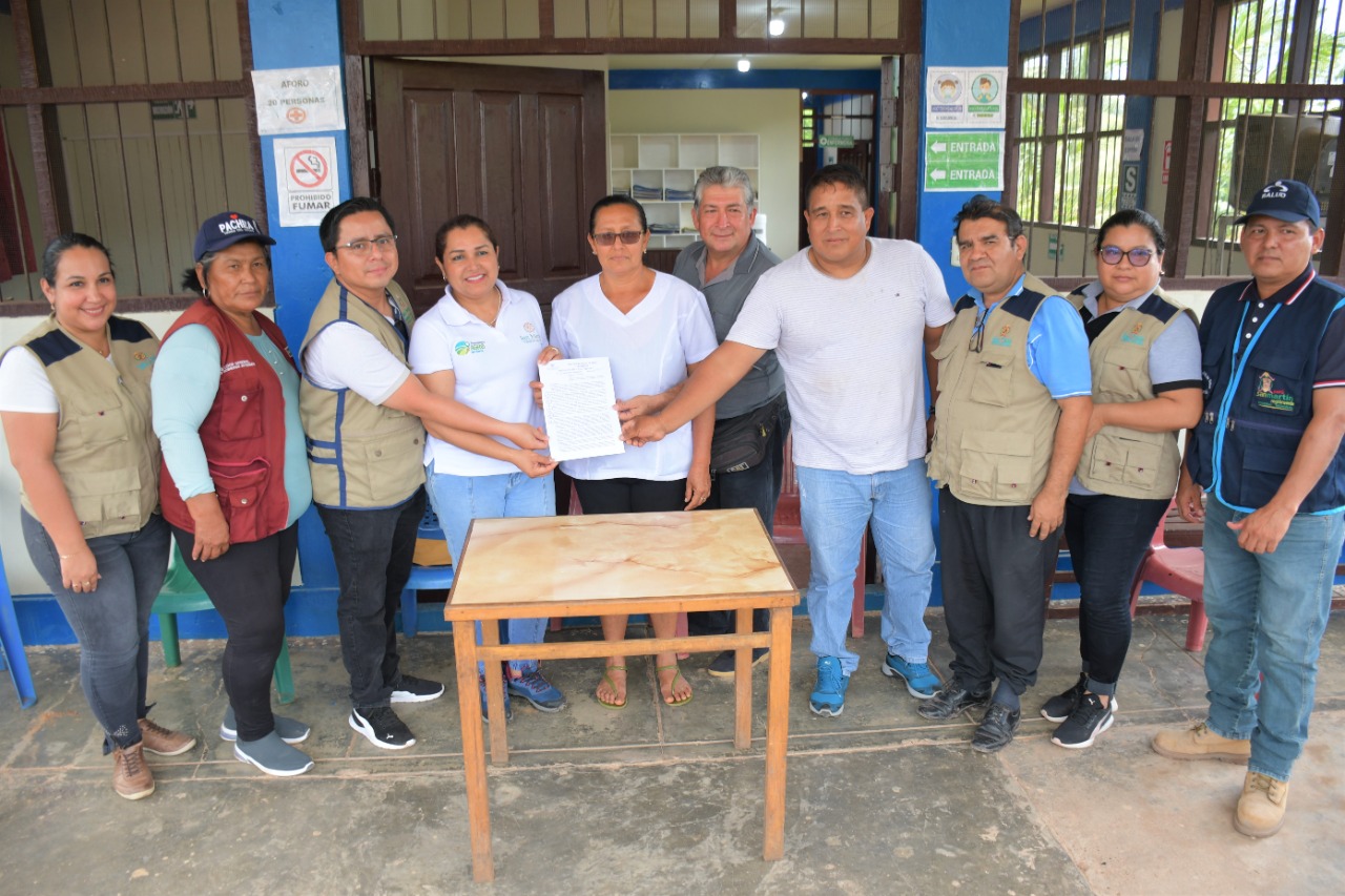 Entrega de la Resolución de Creación del Centro de Salud en caserío Bello Horizonte Huicungo