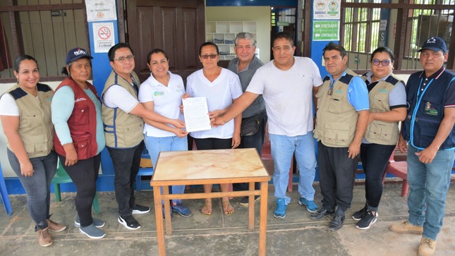 Entrega de la Resolución de Creación del Centro de Salud en caserío Bello Horizonte  Huicungo