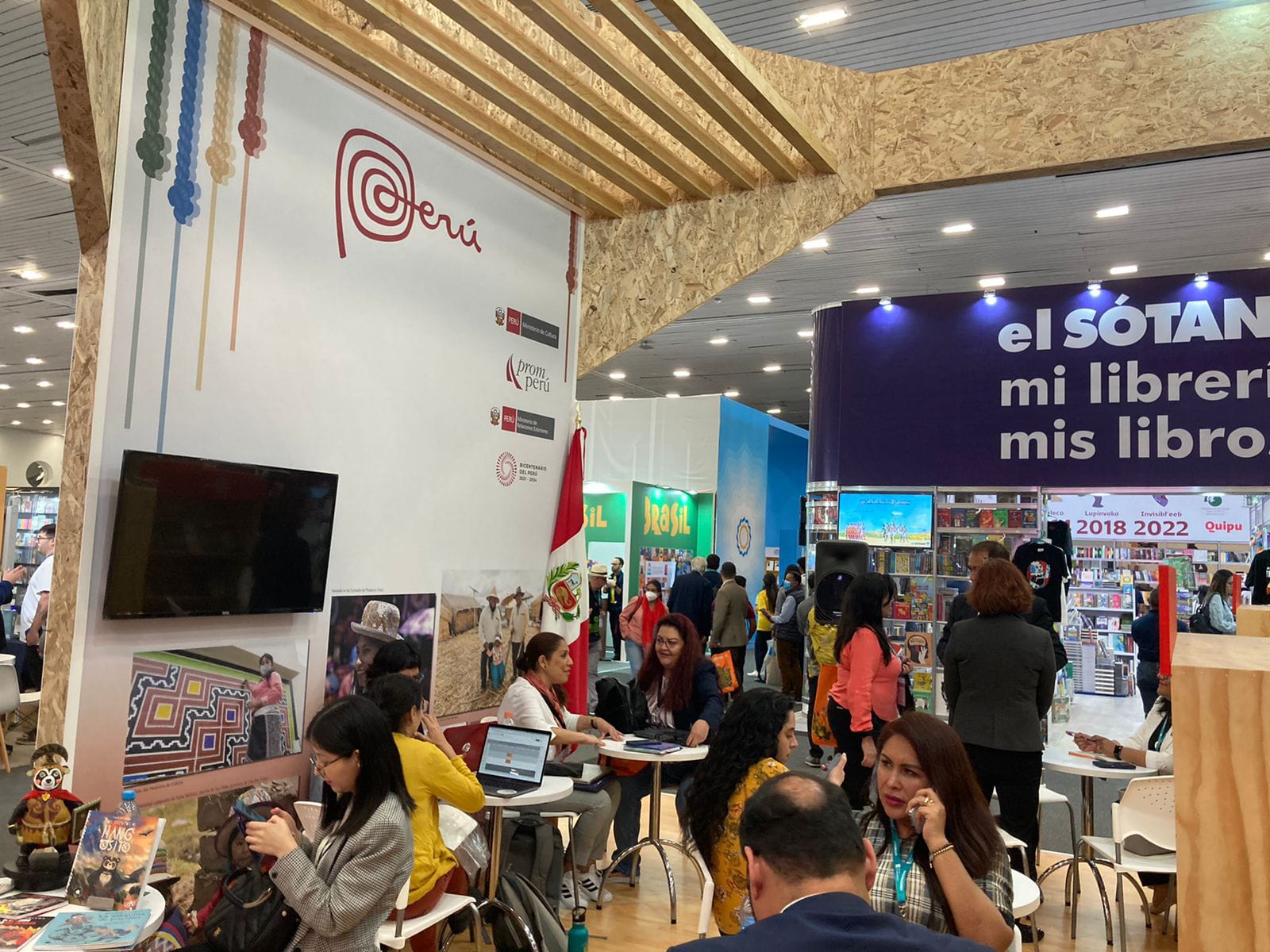 La cultura peruana destacó en la Feria Internacional del Libro (FIL) de Guadalajara