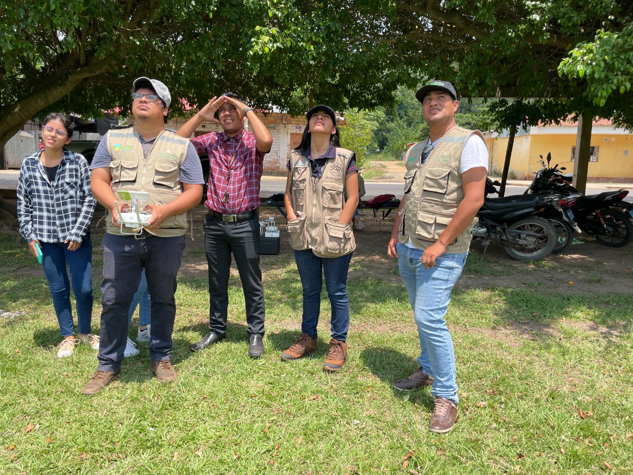 Estudiantes universitarios de la UPeU son capacitados en el uso de drones