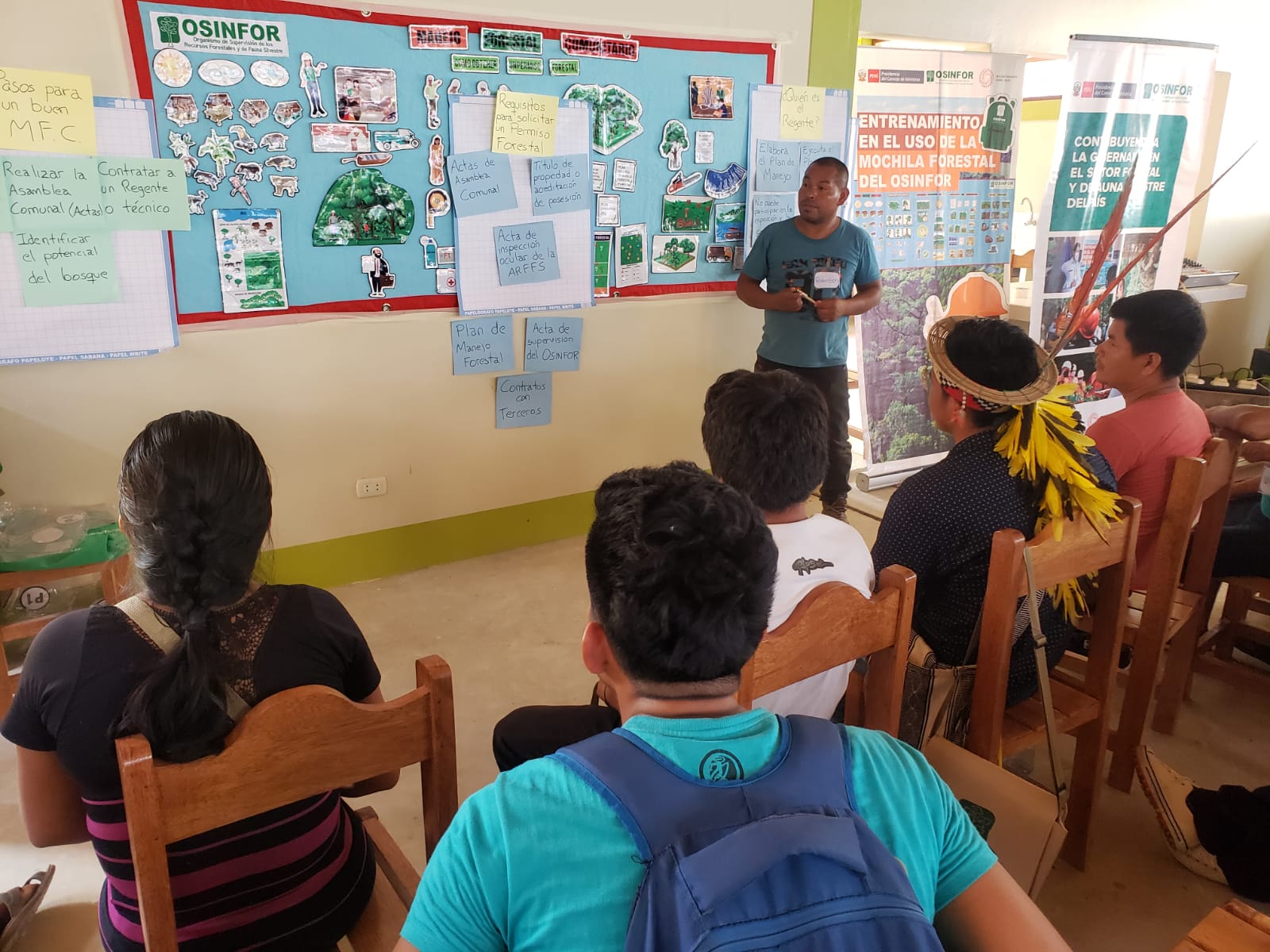 Taller de mochila forestal en Atalaya