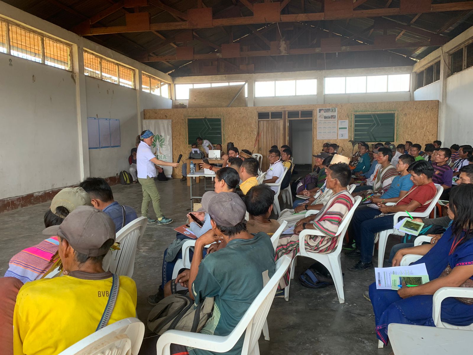 Taller con comunidades en Oventeni, Ucayali.