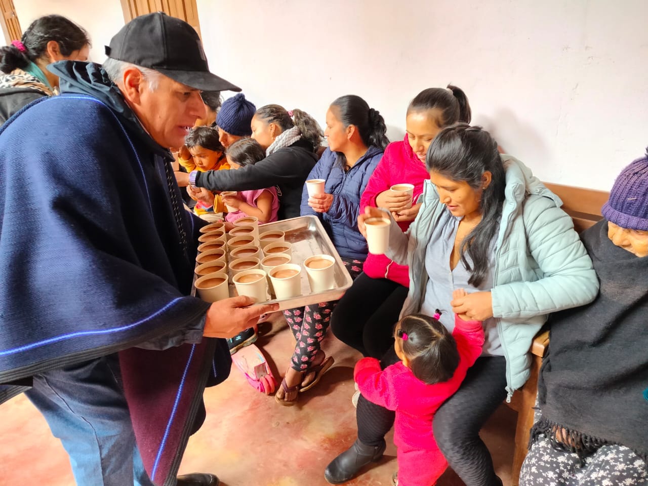 Chocolatada navideña "Compartamos juntos la magia de la Navidad"