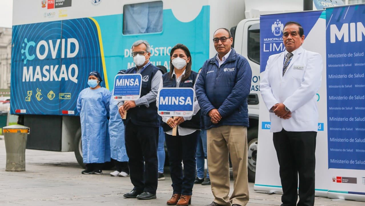 Minsa presenta laboratorios móviles “Covid Maskaq” que permiten obtener un diagnóstico oportuno de la covid-19