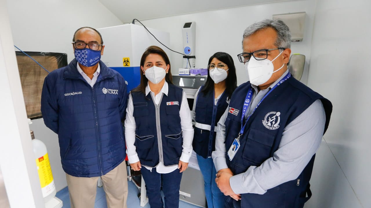 Minsa presenta laboratorios móviles “Covid Maskaq” que permiten obtener un diagnóstico oportuno de la covid-19