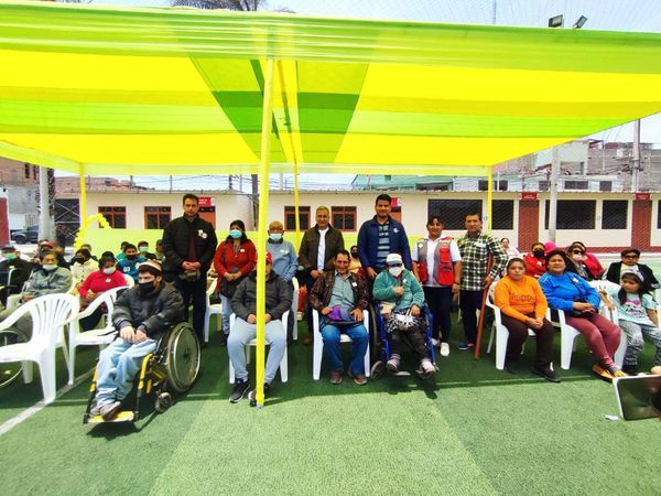 Alcalde saluda a lo integrantes de la Omaped en su día