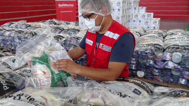 Entrega de alimentos para atender a población vulnerable