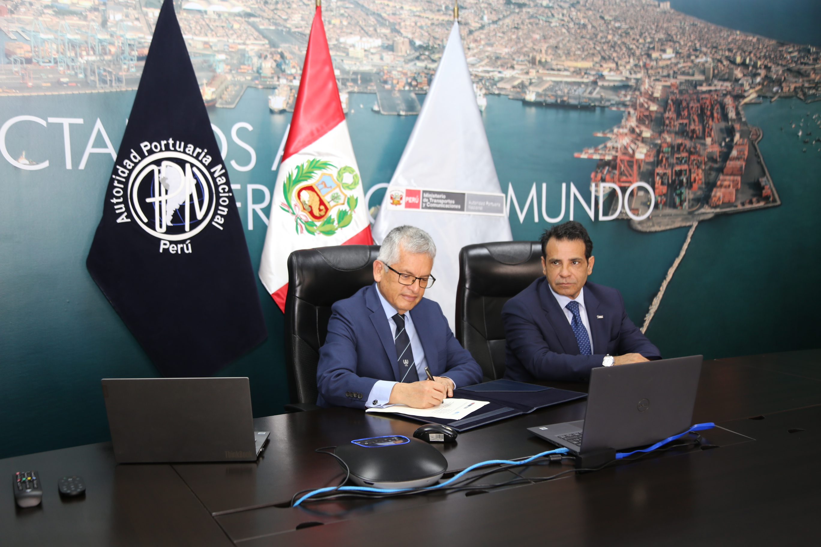 APN y el Instituto Marítimo Español suscribieron convenio de cooperación interinstitucional