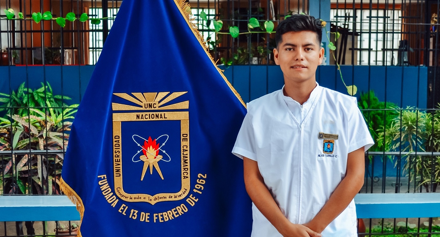 Nilver Tarrillo cursa el VIII ciclo de Enfermería en la Universidad Nacional de Cajamarca