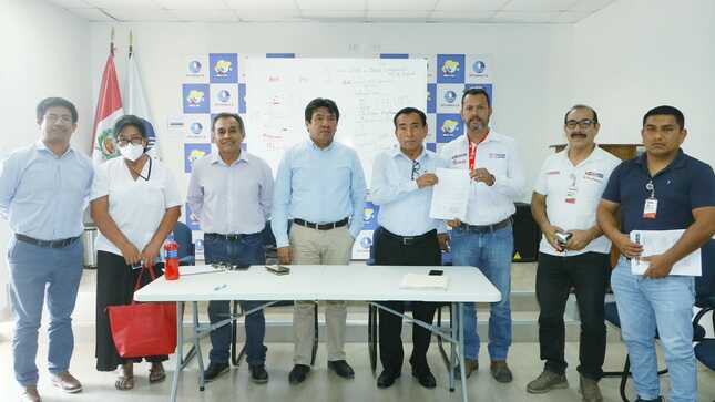 foto reunion eps grau