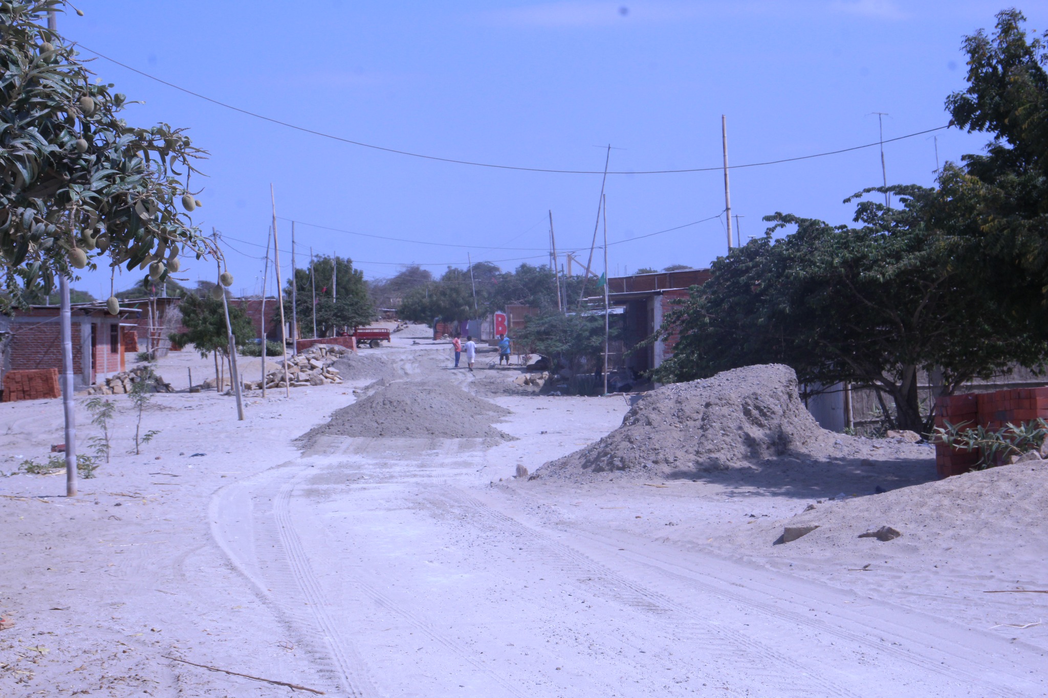 Maquinaria Realiza Trabajos