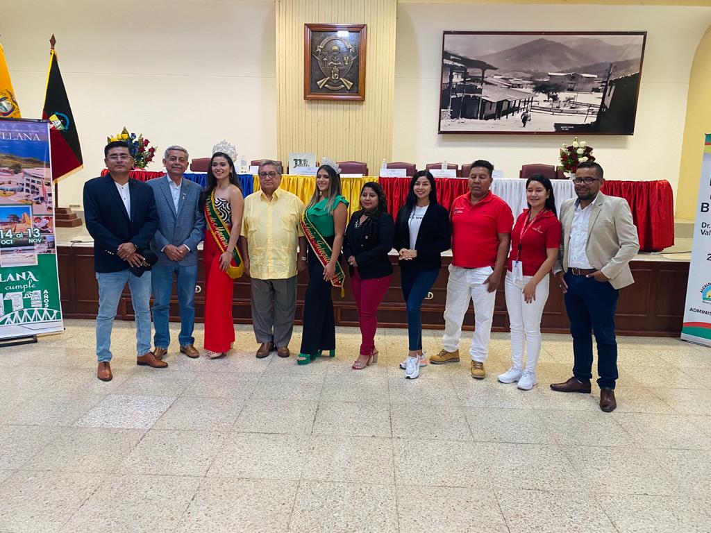 La Comisión de Aniversario visitó el Cantón de Macará, en el Ecuador, para invitarlos a los ciudadanos a participar de los actos celebratorios por los 111 años de creación política de la provincia de Sullana.