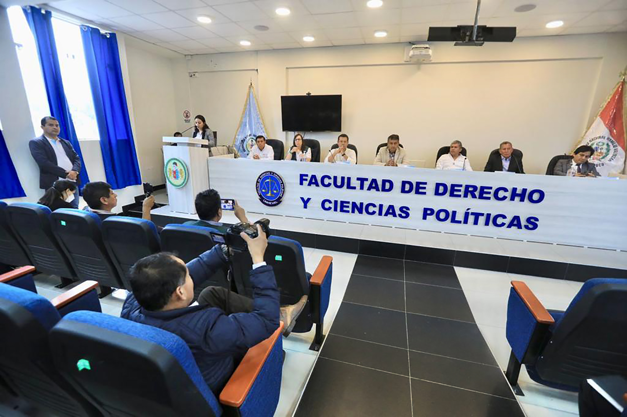 Gobierno instala mesa de diálogo por la gobernabilidad y paz social