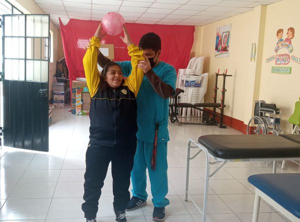 Oficina de Atención a las Personas brinda terapias gratuitas a sus integrantes