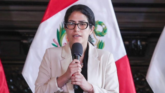 Ministra Lazarte: aeropuertos de Juliaca y Ayacucho retomarán operaciones