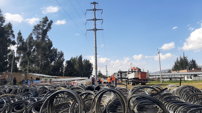 Incendio Afecta Redes de Alta Tensión y Provoca Corte de Energía Eléctrica