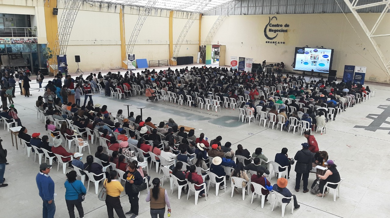 Con Multitudinaria Participación de Feriantes se Realizó Capacitación Organizada Por Electrocentro