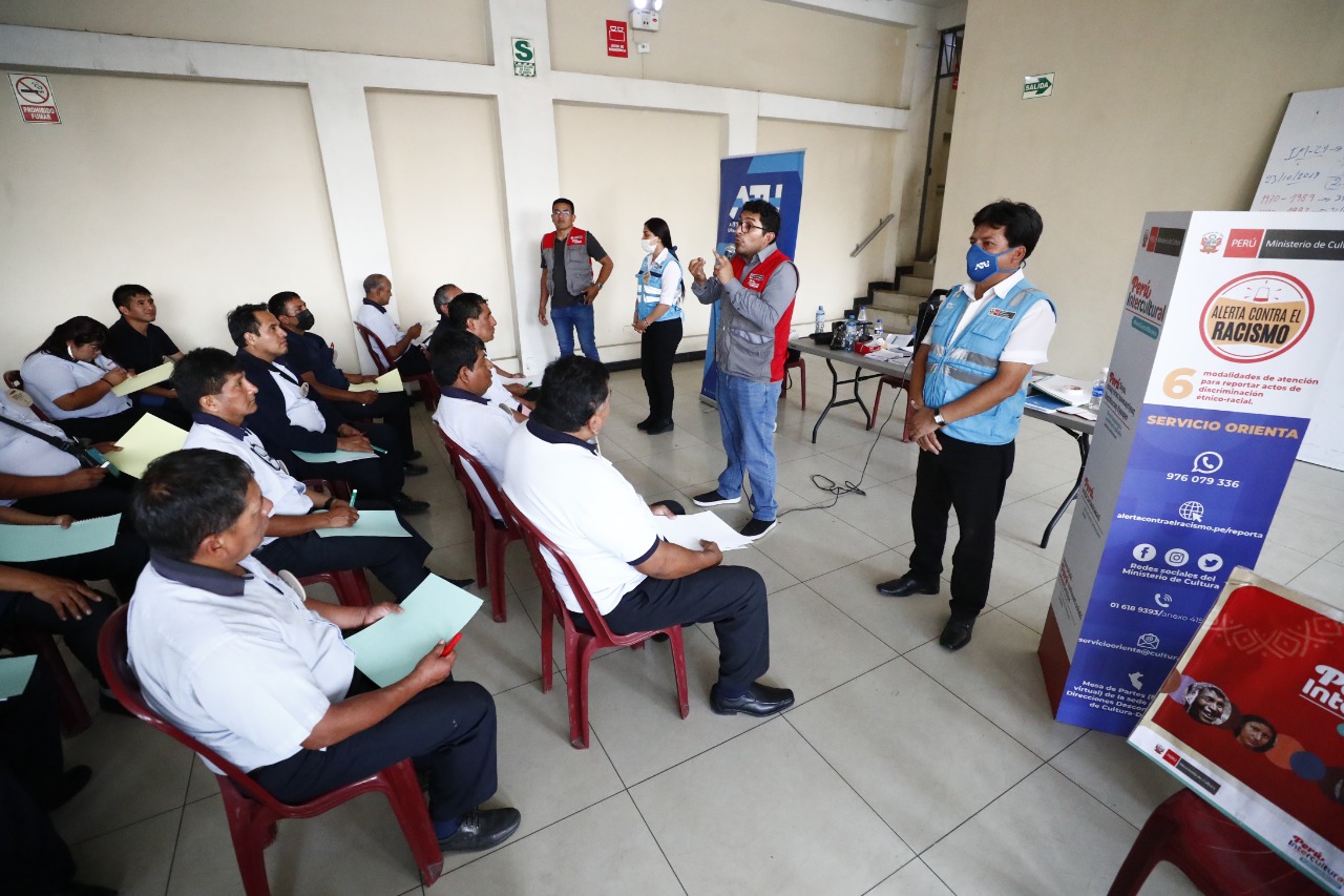 Más de mil usuarios y operadores de transporte público de Lima y Callao fueron sensibilizados para prevenir el racismo