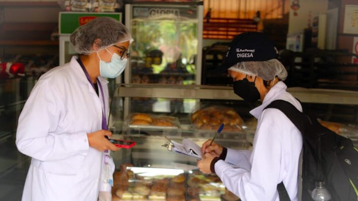 Acciones en conjunto buscan garantizar el consumo de productos aptos para la población.