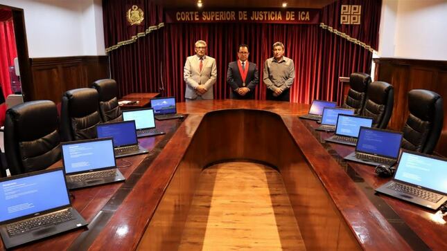 DONACIÓN DE COMPUTADORAS PORTÁTILES