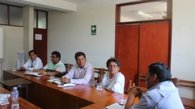 Técnicos del Proyecto Especial Tacna se reunieron con la Alcaldesa de Boca del Río