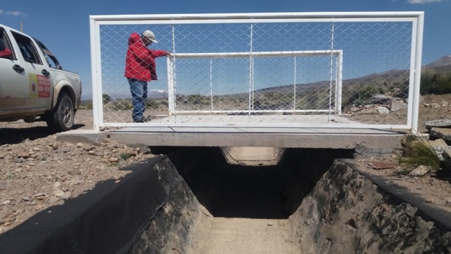 PET inicia la construcción de puentes en el canal Calachaca