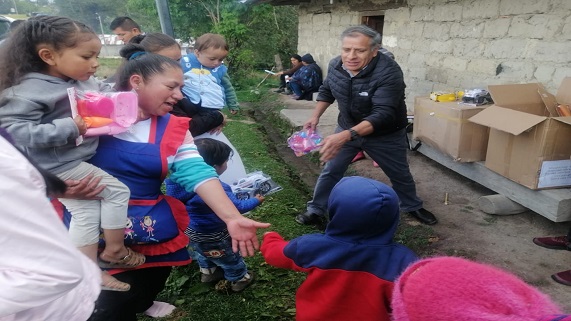 Chocolatada navideña "Compartamos juntos la magia de la Navidad" llegó a Cuelcho