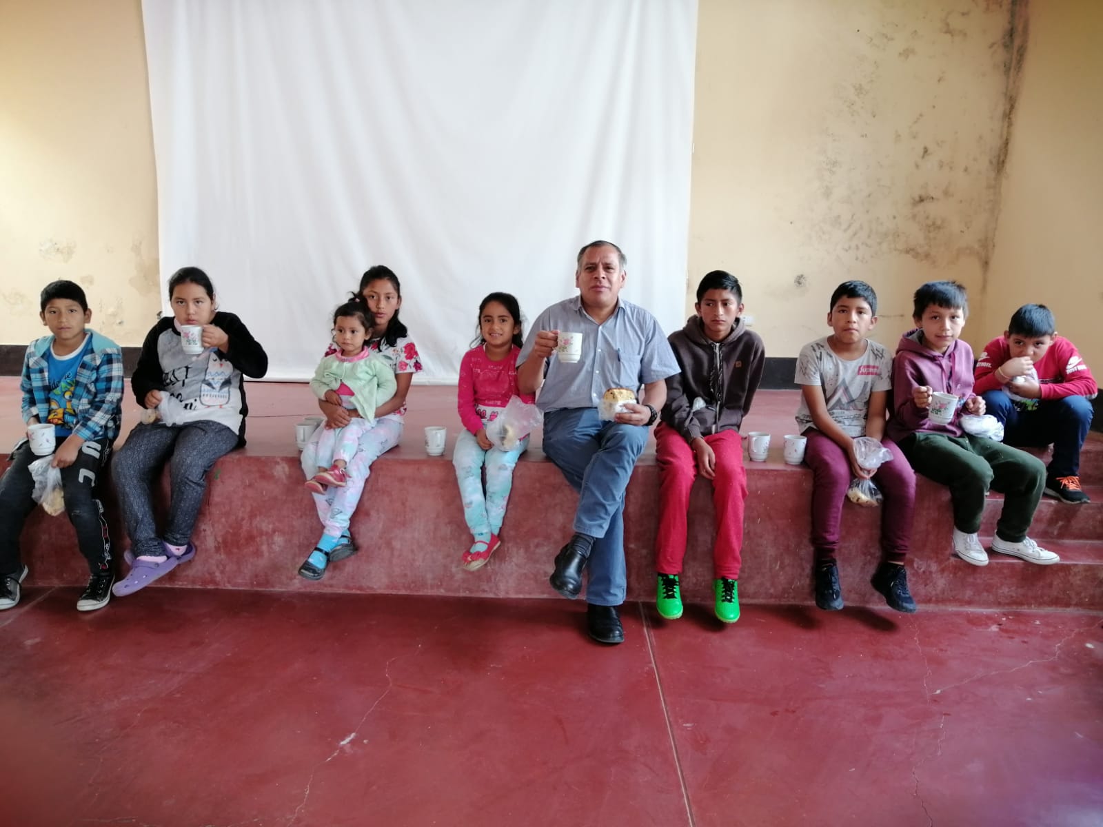 Chocolatada navideña "Compartamos juntos la magia de la Navidad" llegó al distrito de Sonche