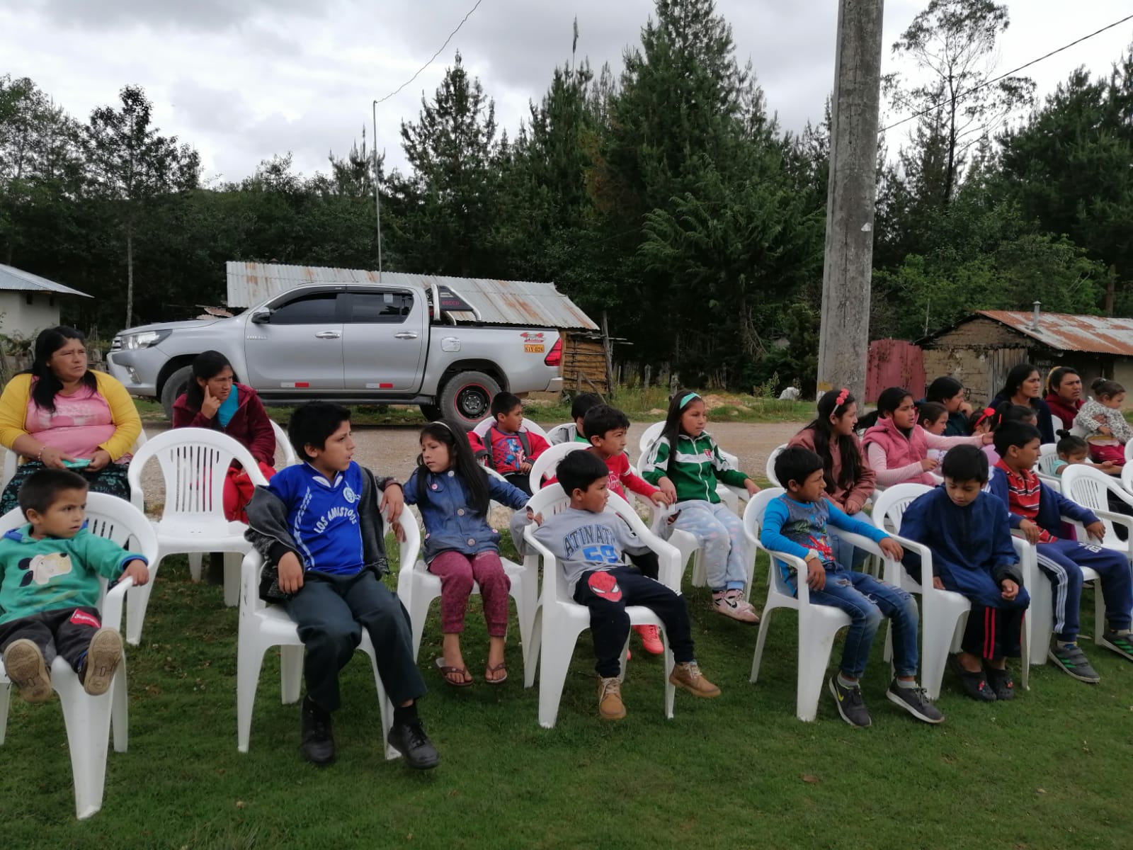 Chocolatada navideña "Compartamos juntos la magia de la Navidad" llegó al distrito de Sonche