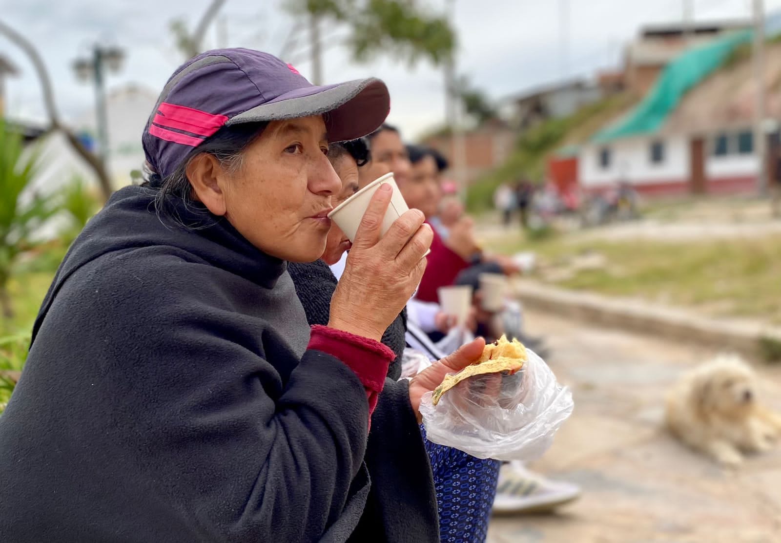 Chocolatada navideña "Compartamos juntos la magia de la Navidad" llegó a barrios populares de Chachapoyas