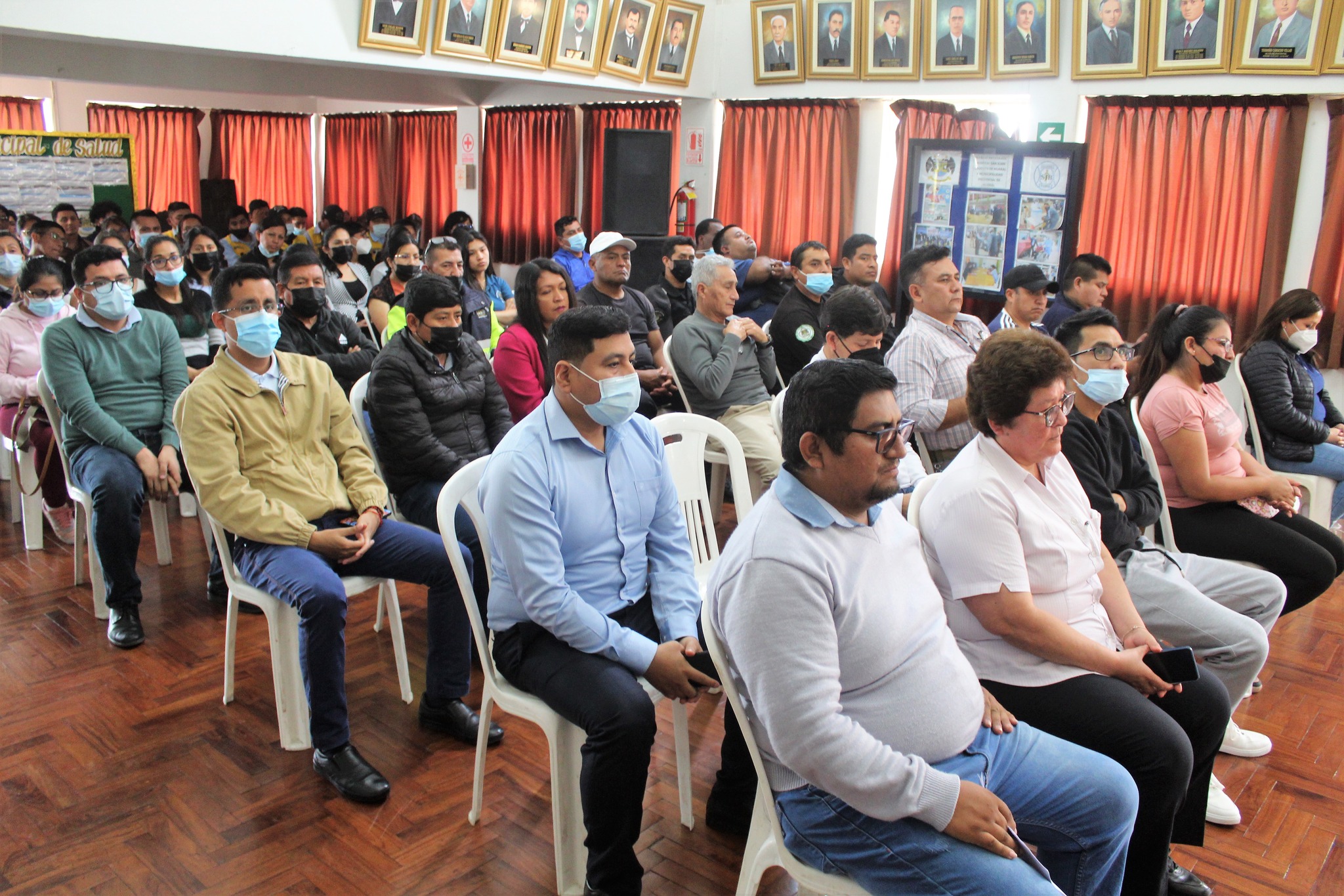 Trabajadores municipales recibieron adendas de contrato indeterminado según Ley N°31131