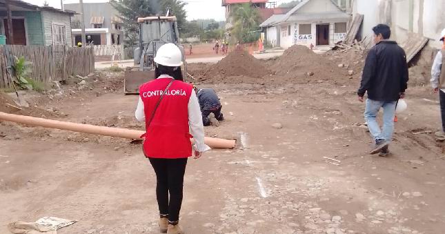 Contraloría advierte retrasos en mejoramiento de vía vehicular y peatonal en Oxapampa