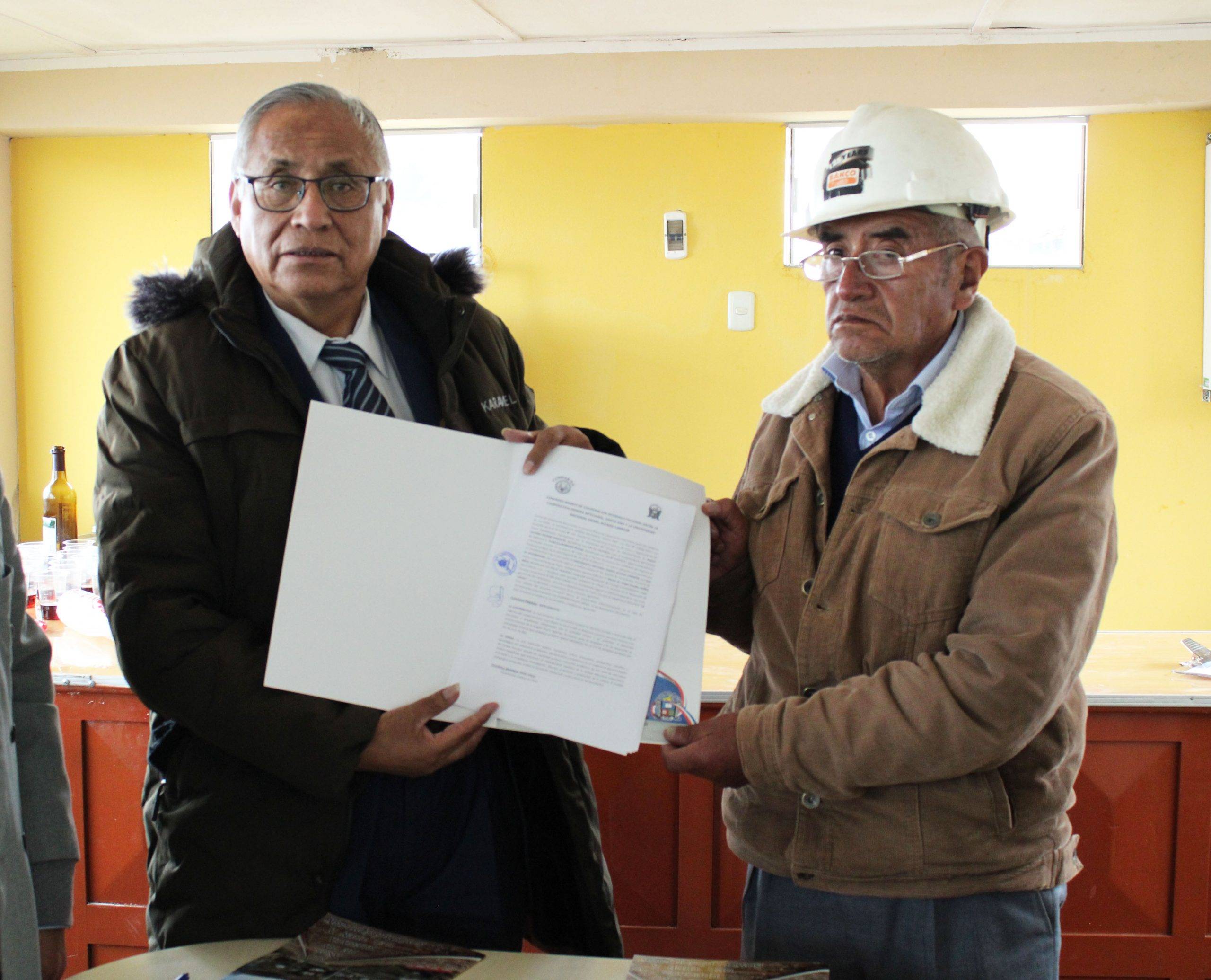 Firma convenio con la COOPERATIVA MINERA ARTESANAL SANTA ANA